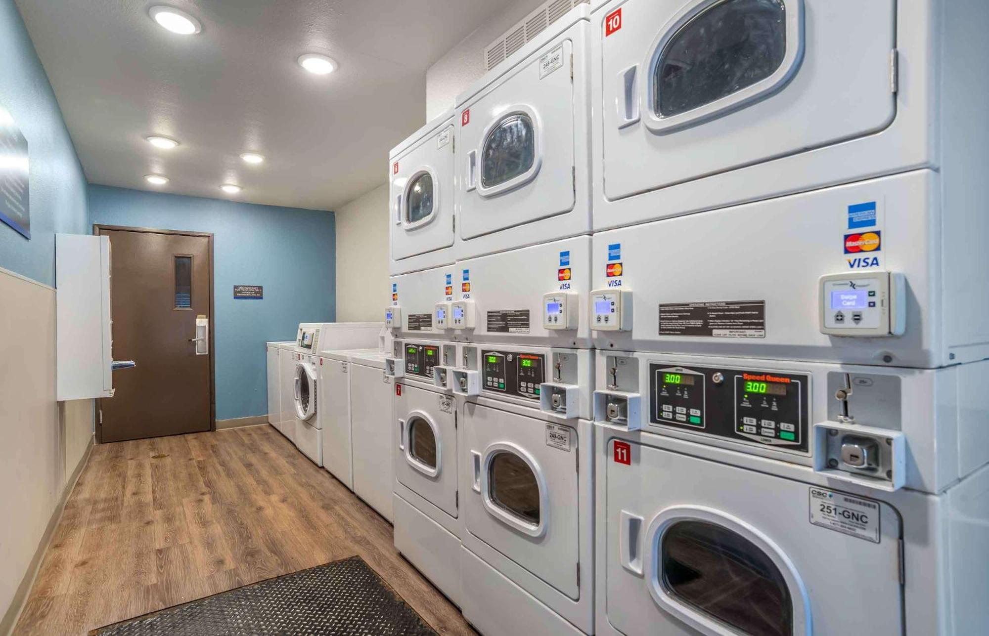 Extended Stay America Select Suites - Jackson - South Byram Eksteriør billede